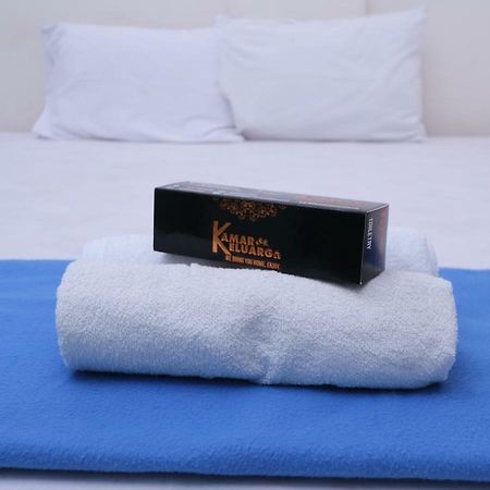 Kamar Keluarga Tanah Abang Hotel จาการ์ตา ภายนอก รูปภาพ