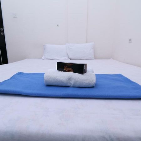 Kamar Keluarga Tanah Abang Hotel จาการ์ตา ภายนอก รูปภาพ