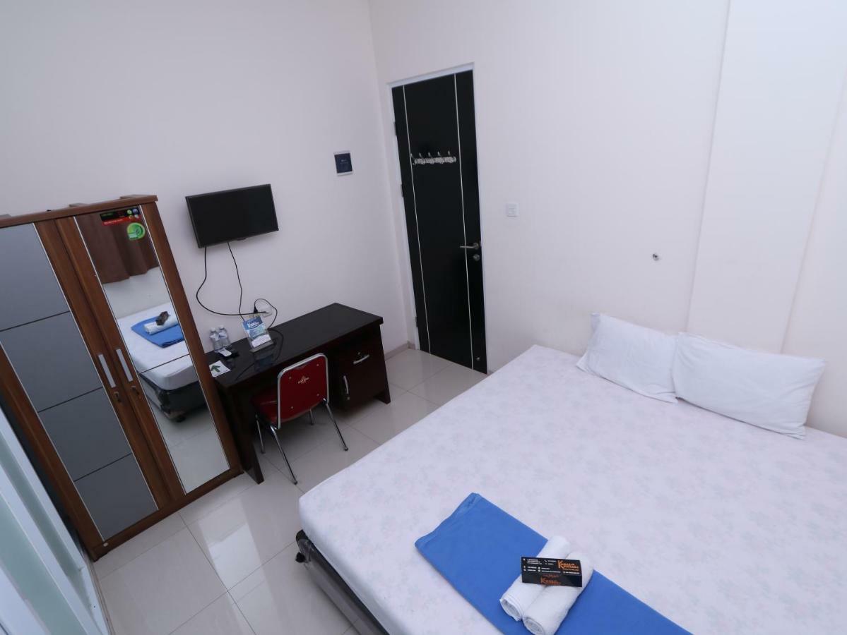 Kamar Keluarga Tanah Abang Hotel จาการ์ตา ภายนอก รูปภาพ