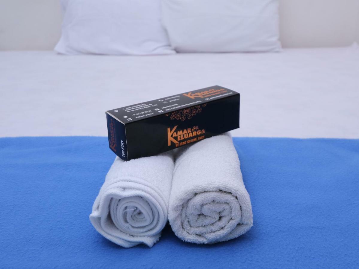 Kamar Keluarga Tanah Abang Hotel จาการ์ตา ภายนอก รูปภาพ